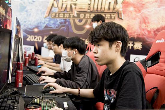 这对兼职搭 这对兼职搭