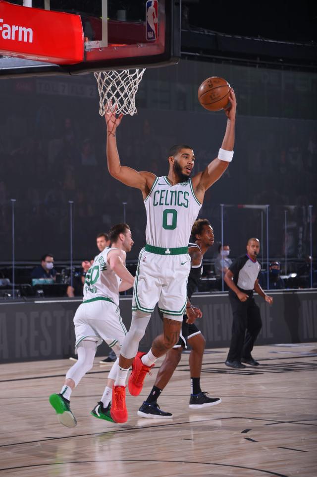 着他们的变 着他们的变